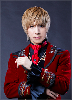 和泉柊羽役:田中稔彦