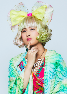 蘭子 役:萩原成哉