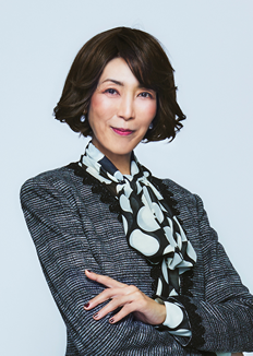 伊月 花 役:大林素子